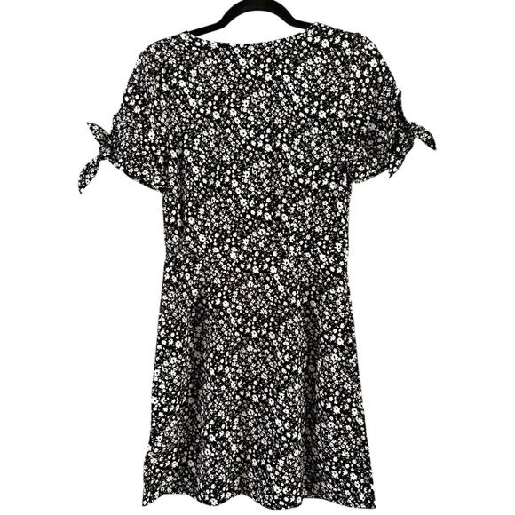 NWT ModCloth Just Gotta Have It Mini Dress Black Ditsy Floral Women’s Size 2 - Picture 6 of 11